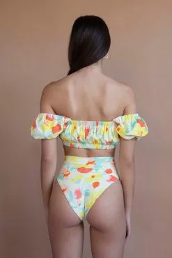 Montce Helena Floral Marcela Bikini Top -Cheap Swim Sales Store 0F0A1502copy 1600x 1652495b 4a8d 4440 bbdd f259fd4f0bb2