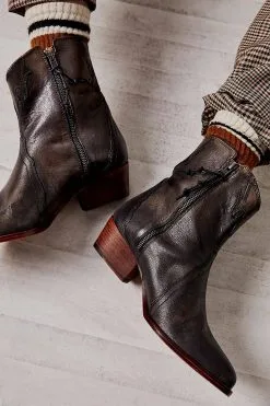 FREE PEOPLE New Frontier Western Boot