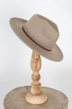 Wyeth London Hat -Cheap Swim Sales Store Kariella Bohemian Boutique Ojai 2272