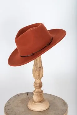 Wyeth London Hat -Cheap Swim Sales Store Kariella Bohemian Boutique Ojai 2299 2