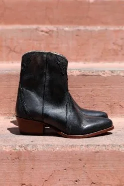 FREE PEOPLE New Frontier Western Boot -Cheap Swim Sales Store Kariella Bohemian Boutique Ojai 2392 6ad8c6c9 1f94 464c bd23 a6276a01c3bd