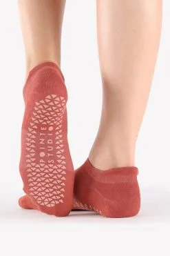 Pointe Studio Union Full Foot Grip Sock -Cheap Swim Sales Store PointeStudioGripSocksKariellaSpring2023 14of29