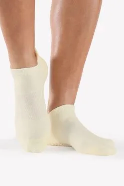 Pointe Studio Union Full Foot Grip Sock -Cheap Swim Sales Store PointeStudioGripSocksKariellaSpring2023 17of29