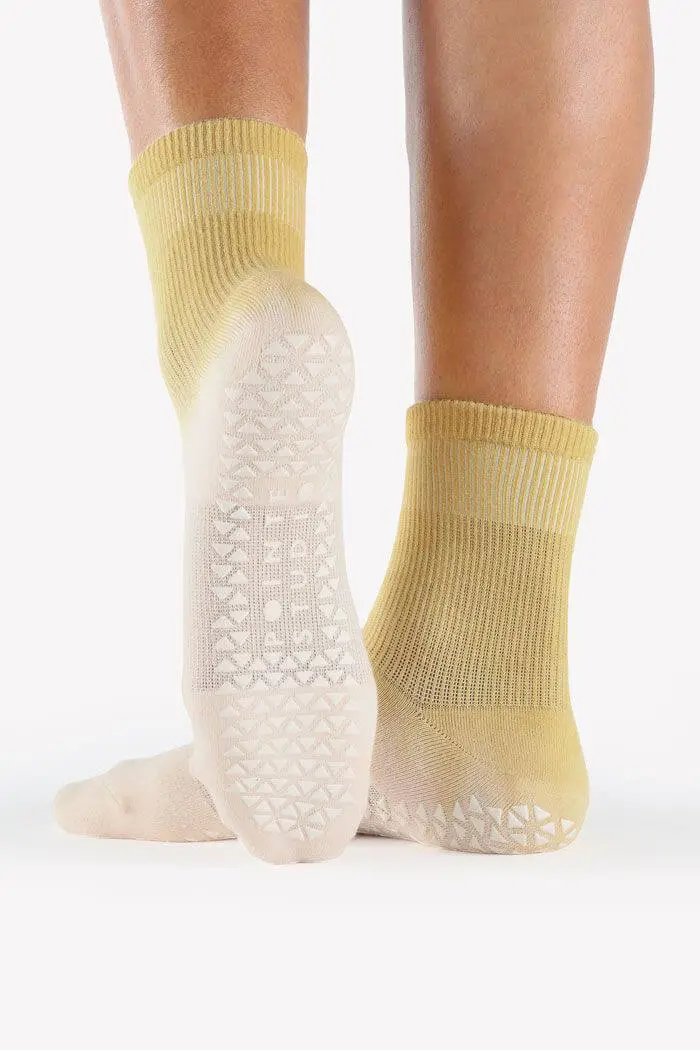 Pointe Studio Cameron Ankle Grip Sock 8 Pointe Studio Cameron Ankle Grip Sock - Image 6