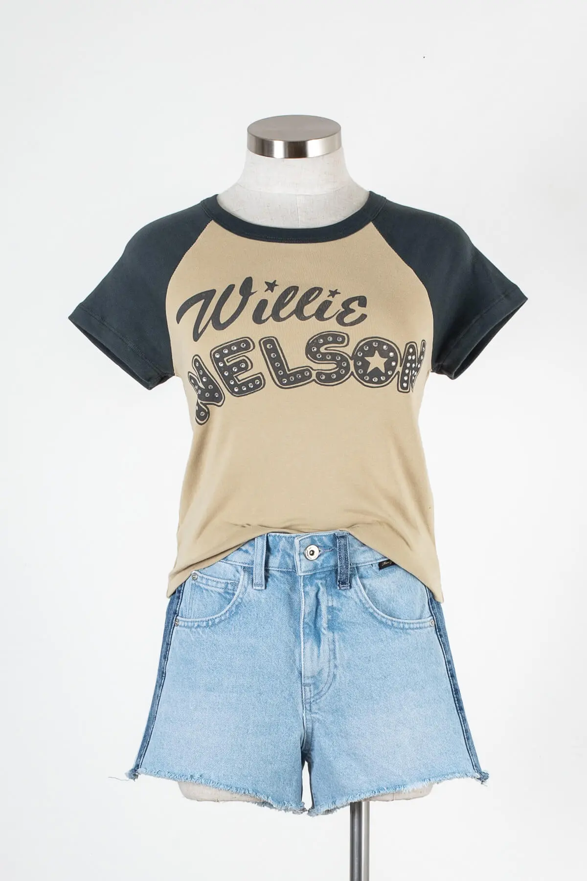 Daydreamer Willie Nelson Rhinestone Shrunken Raglan 3 Daydreamer Willie Nelson Rhinestone Shrunken Raglan