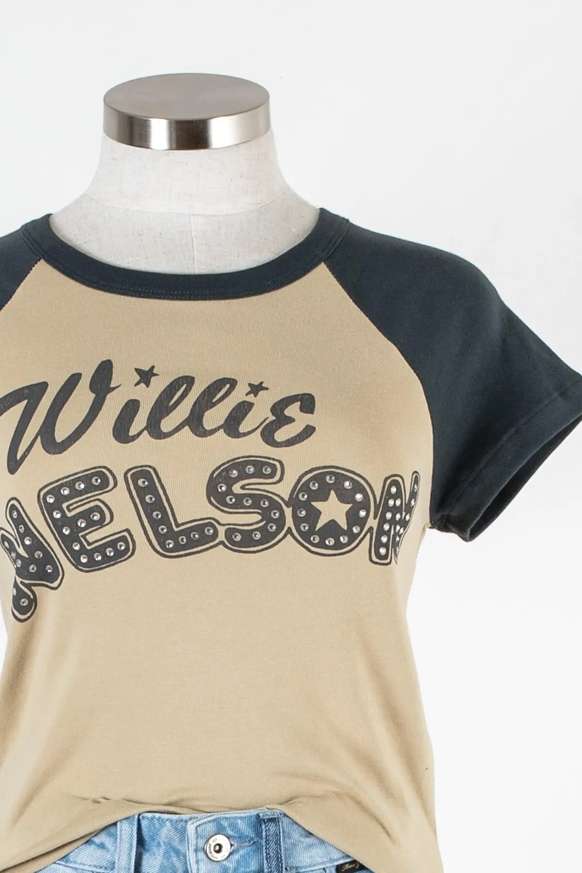 Daydreamer Willie Nelson Rhinestone Shrunken Raglan 4 Daydreamer Willie Nelson Rhinestone Shrunken Raglan - Image 2