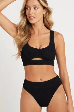 Bond Eye Sasha Crop 21 Bond Eye Sasha Crop -Cheap Swim Sales Store black bound top the sasha bikini top 14272566919279 1080x 623a8840 f438 4a01 b8ff 67104fd04988