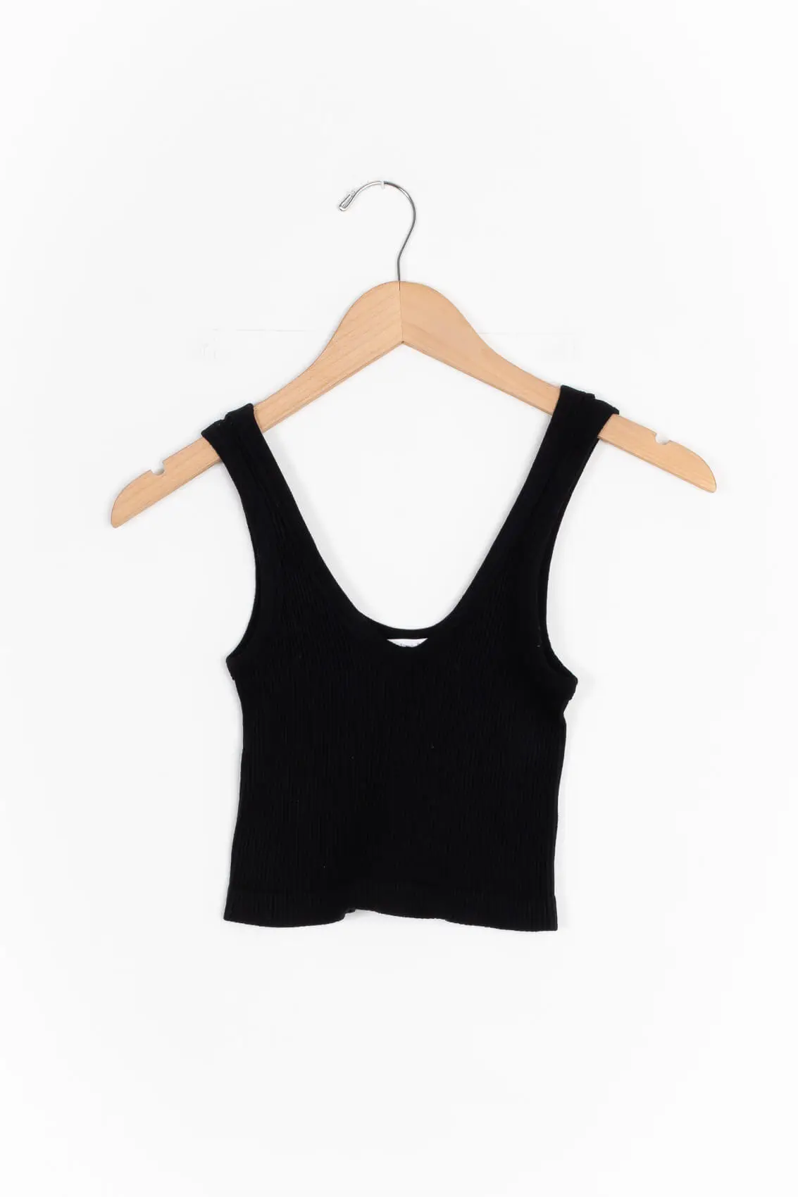 Kariella Perfect V Crop Tank 7 Kariella Perfect V Crop Tank - Image 5