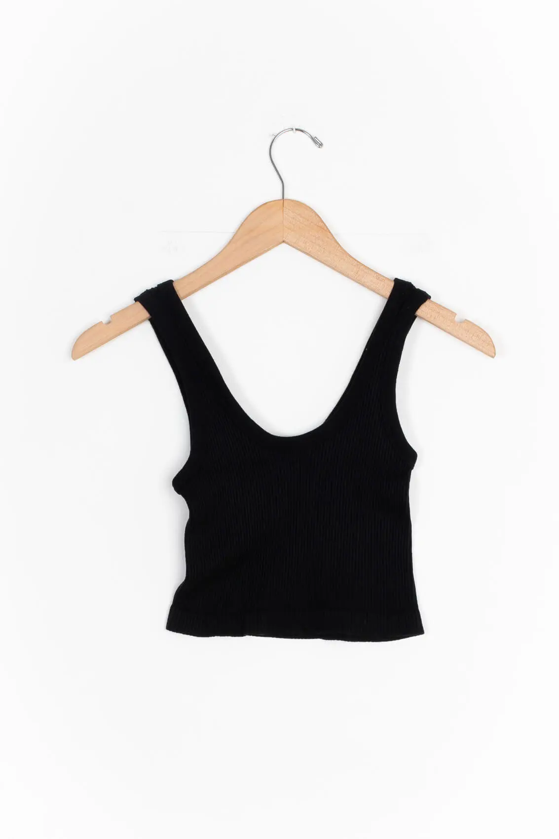 Kariella Perfect V Crop Tank 8 Kariella Perfect V Crop Tank - Image 6